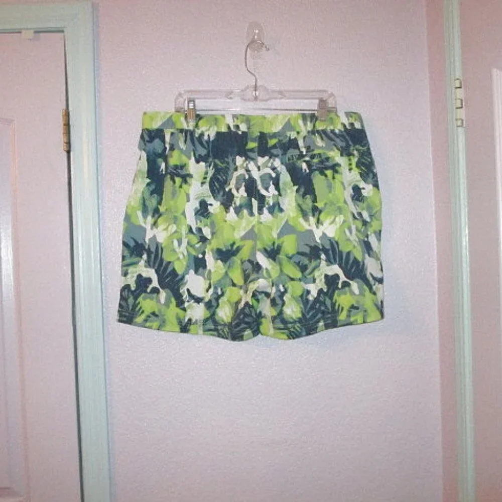The North Face Men's Size XL Swim Trunks Floral Camo Green 7